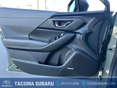 Certified 2024 Subaru Crosstrek 2.5i Limited w/ Crosstrek Mirror Package image 28