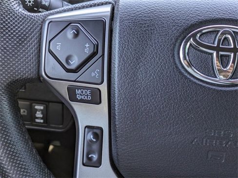 Used 2021 Toyota Tacoma Limited image 27