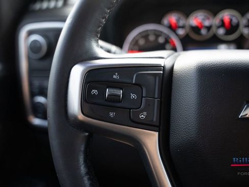 Used 2022 Chevrolet Silverado 2500 LT w/ Convenience Package image 14