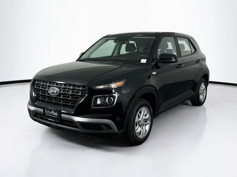 Used 2023 Hyundai Venue SE w/ Cargo Package FWD image 3