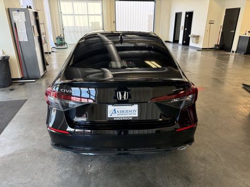 Used 2025 Honda Civic Sport image 8