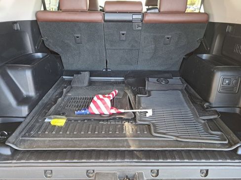 Used 2023 Toyota 4Runner Limited image 24