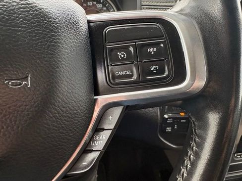 Used 2022 RAM 3500 Laramie w/ Chrome Appearance Group AWD/4WD image 23