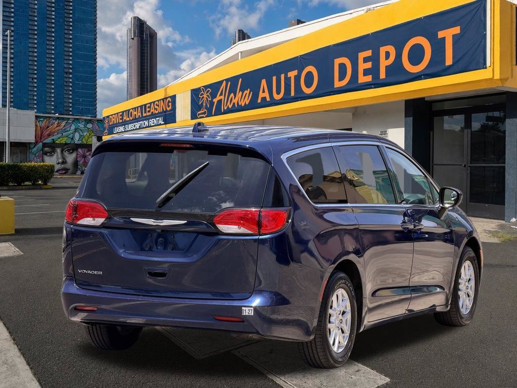 Used 2020 Chrysler Voyager LX FWD image 5