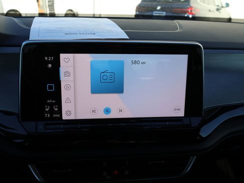 Used 2024 Volkswagen Atlas Cross Sport SE image 26