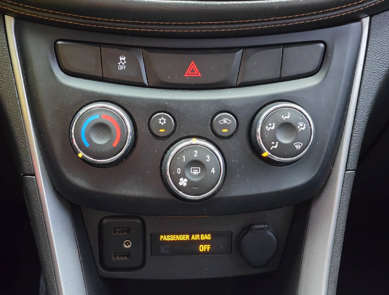 Used 2019 Chevrolet Trax LT FWD image 18