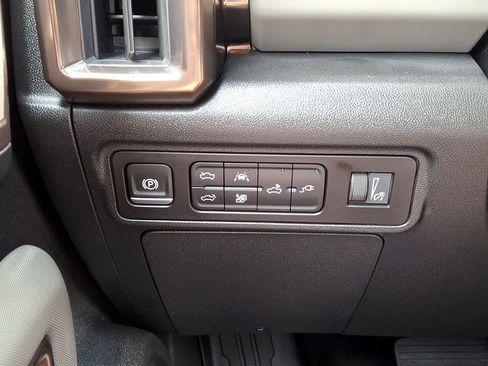New 2025 GMC Hummer EV 3X w/ Battery Pack, 24 Module Pack AWD/4WD image 16