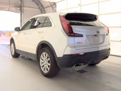 Used 2023 Cadillac XT4 Luxury w/ Trailering Package FWD image 3