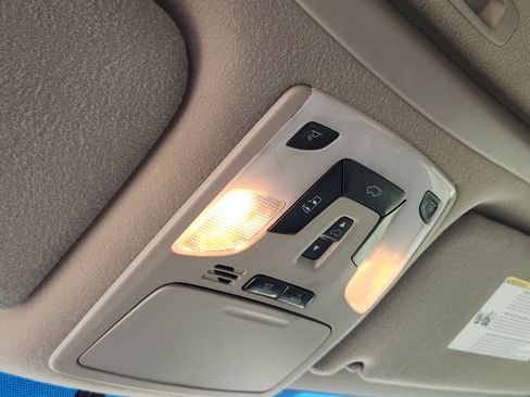 Used 2014 Toyota Sienna XLE image 31