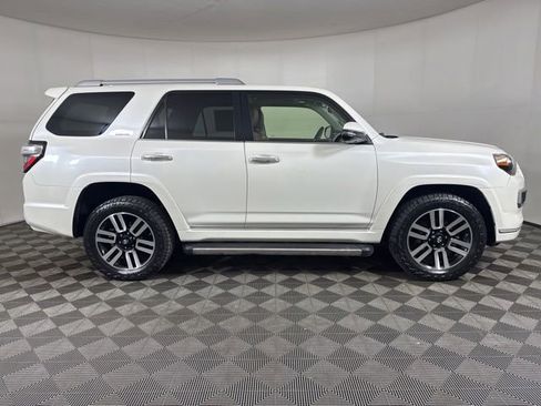 Used 2015 Toyota 4Runner Limited AWD/4WD image 2