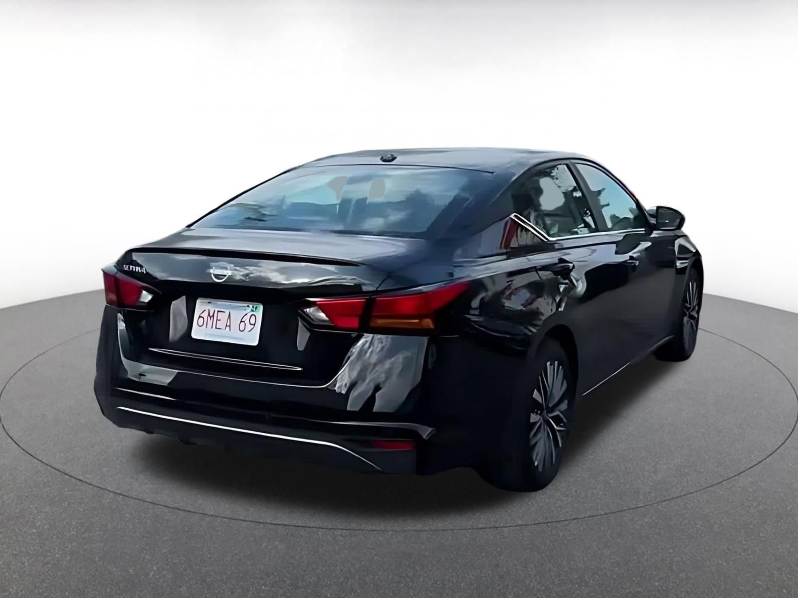 Used 2026 Nissan Altima 2.5 SV FWD image 13