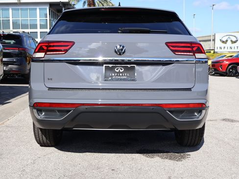 Used 2021 Volkswagen Atlas Cross Sport SE w/ Panoramic Sunroof Package image 8