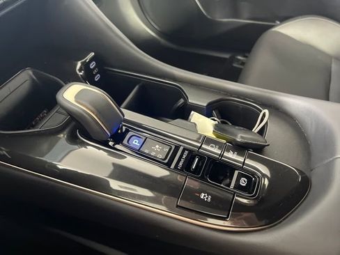 Used 2025 Toyota Crown Signia image 24