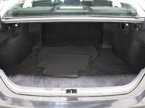 Used 2021 Toyota Camry LE FWD image 18