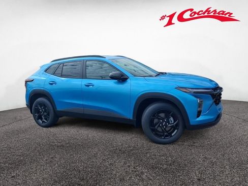 New 2026 Chevrolet Trax LT w/ Sunroof Package image 2