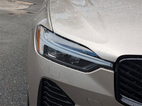New 2026 Volvo XC60 B5 Plus w/ Climate Package image 10