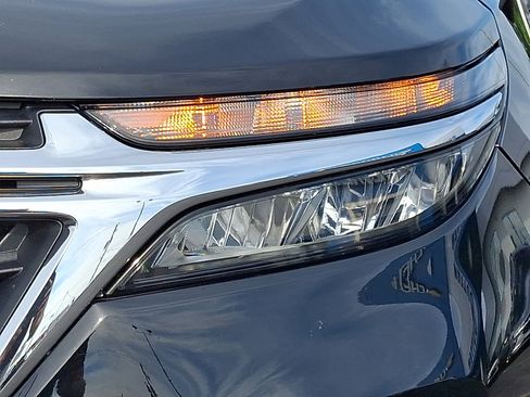 Used 2023 Chevrolet Equinox LS w/ LS Convenience Package image 10