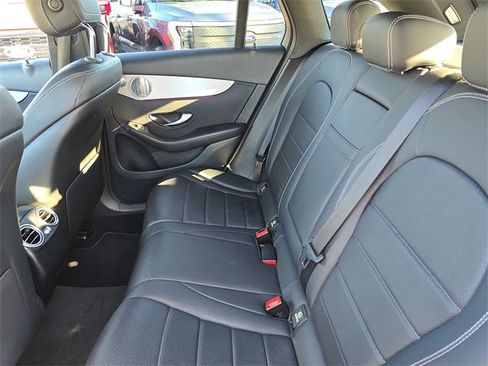 Used 2020 Mercedes-Benz GLC 300 image 13