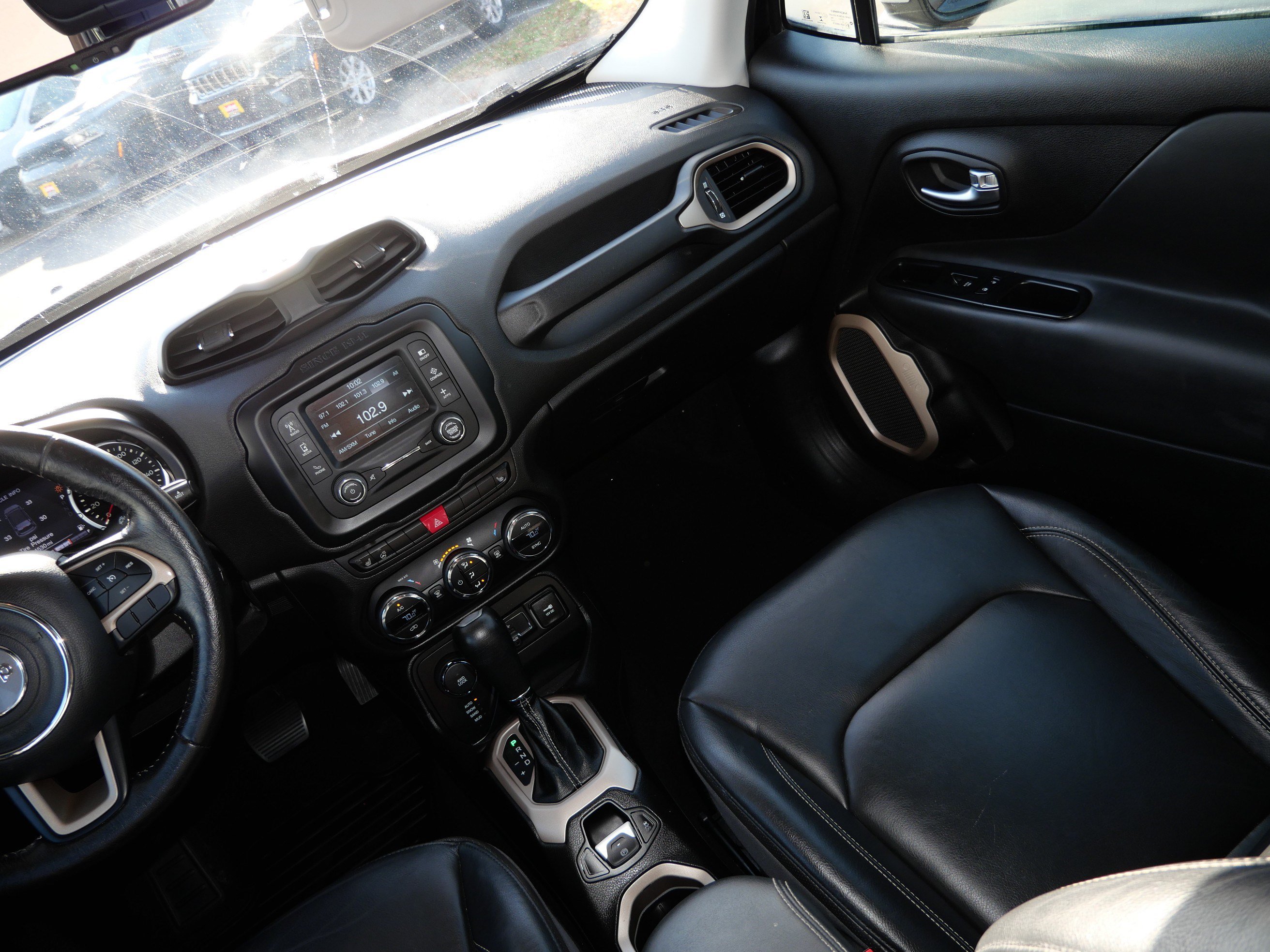 Used 2016 Jeep Renegade Limited AWD/4WD image 7