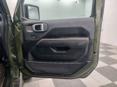 Used 2023 Jeep Gladiator Mojave w/ Cold Weather Group image 13