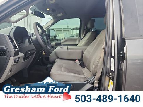 Used 2015 Ford F150 XLT w/ Trailer Tow Package image 11