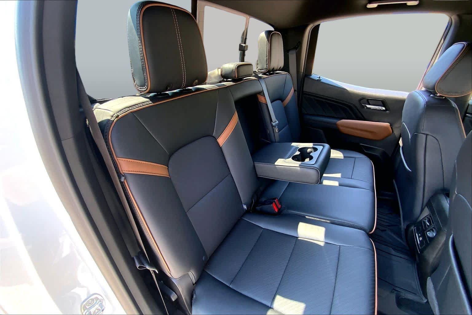 Used 2026 GMC Canyon AT4 w/ AT4 Premium Package AWD/4WD image 20