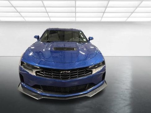 Used 2021 Chevrolet Camaro LT w/ Technology Package RWD image 10
