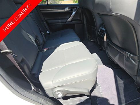 Used 2023 Lexus GX 460 Premium w/ Premium Package AWD/4WD image 17