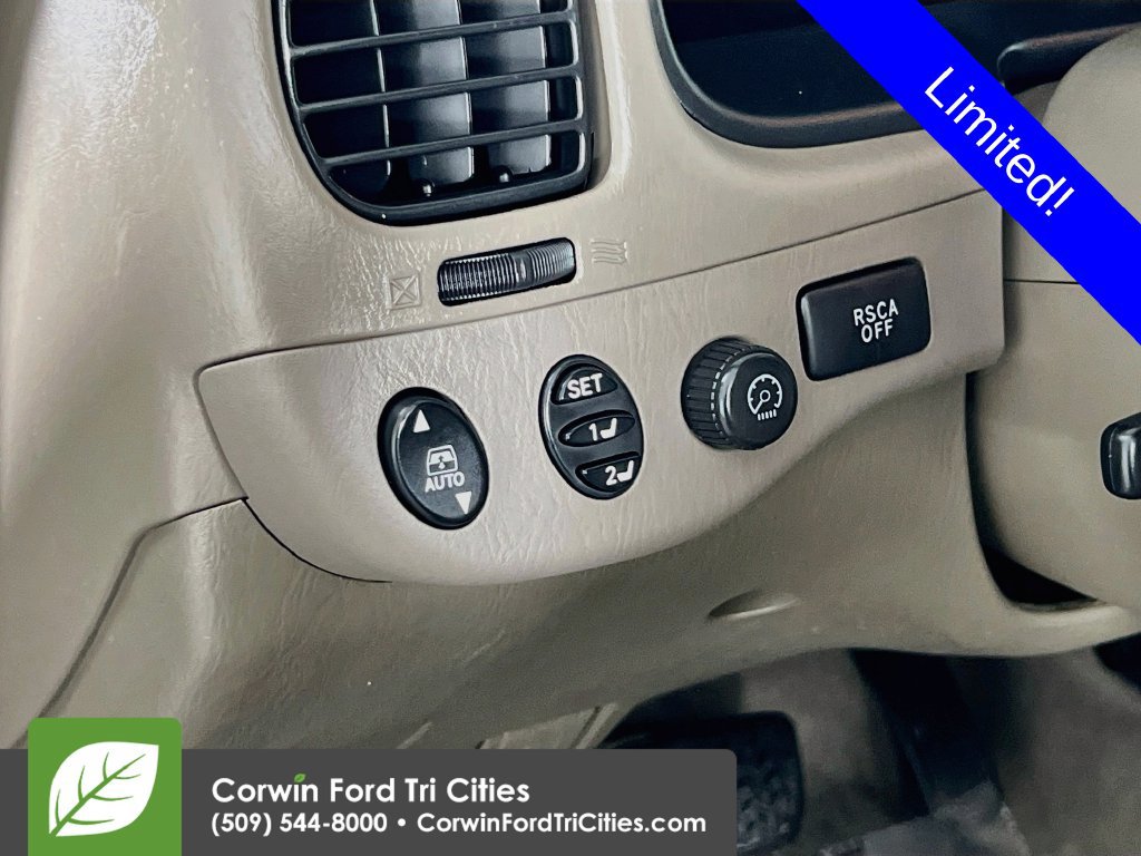 Used 2006 Toyota Sequoia Limited AWD/4WD image 20