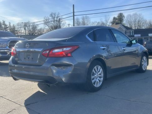 Used 2016 Nissan Altima 2.5 S w/ Power Driver Seat Package image 6
