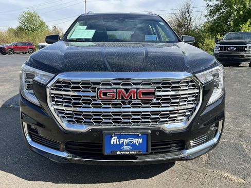 Used 2023 GMC Terrain Denali w/ LPO, Floor Liner Package AWD/4WD image 44