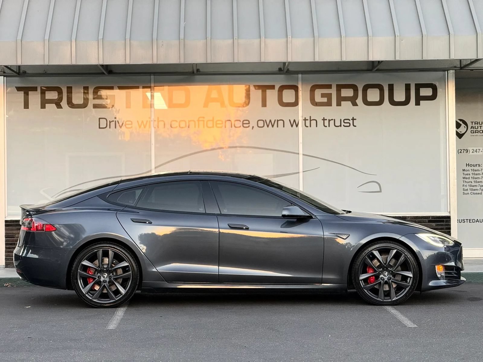 Used 2016 Tesla Model S P90D AWD/4WD image 6