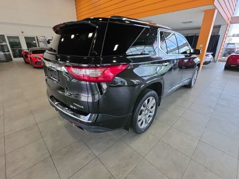 Used 2019 Chevrolet Traverse Premier w/ LPO, Cargo Package AWD/4WD image 8