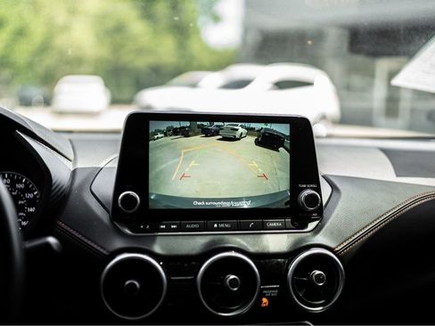 Used 2024 Nissan Sentra SR FWD image 11