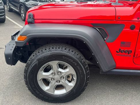Used 2021 Jeep Wrangler Unlimited Sport AWD/4WD image 9