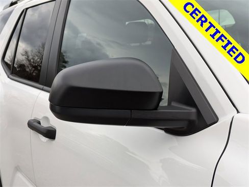 Used 2025 Toyota 4Runner SR5 image 12