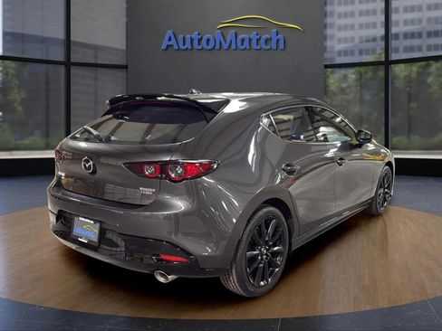 Used 2025 MAZDA MAZDA3 Hatchback w/Premium Plus Pkg image 11