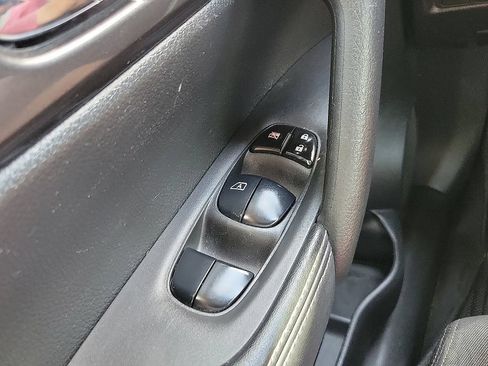 Used 2020 Nissan Rogue S w/ Special Edition Package AWD/4WD image 13