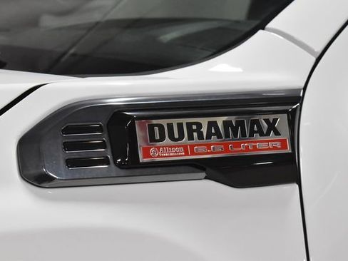 Used 2024 GMC Sierra 2500 AT4 w/ Technology Package image 33