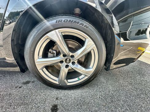 Used 2024 Audi A6 Premium Plus image 31