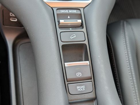 Used 2025 Honda HR-V EX-L image 22