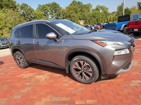 Used 2022 Nissan Rogue SV w/ SV Premium Package AWD/4WD image 3