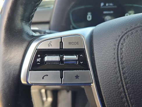 Used 2023 Kia Telluride EX w/ EX Captain's Chair Package image 23