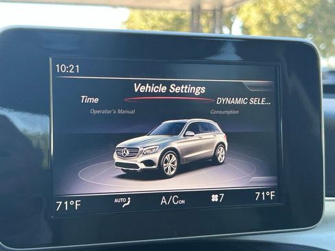 Used 2019 Mercedes-Benz GLC 300 4MATIC image 15