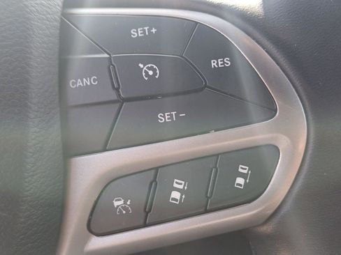 Used 2019 Jeep Cherokee High Altitude image 14