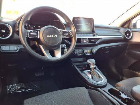 Used 2024 Kia Forte LXS image 9