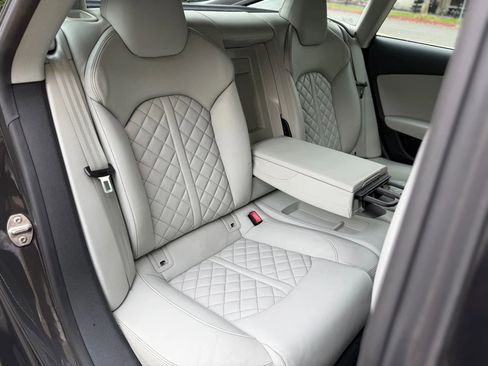 Used 2013 Audi S7 Prestige image 22