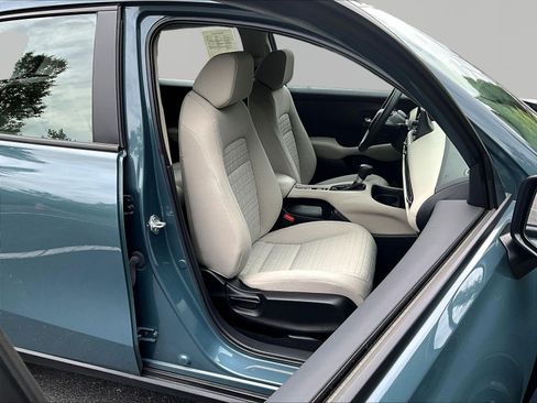 Used 2025 Honda HR-V LX image 29