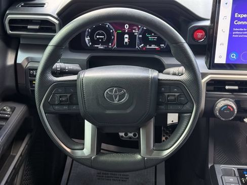 Used 2024 Toyota Tacoma TRD Sport AWD/4WD image 23