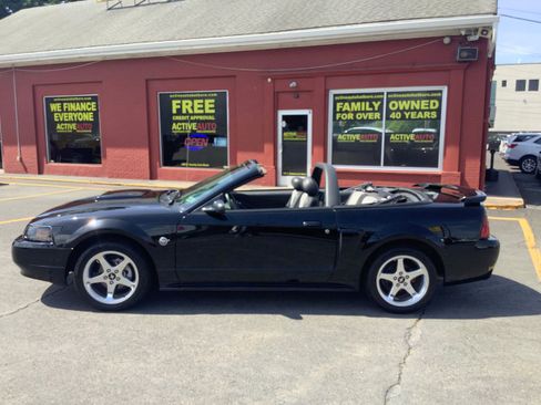 Used 2004 Ford Mustang GT RWD image 11